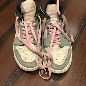 Jordan 1. Green/pink